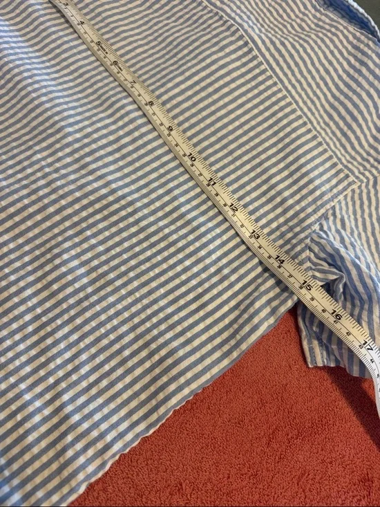 H&M Blue and White Striped Short Sleeve Button-Up - Picture 6 of 10